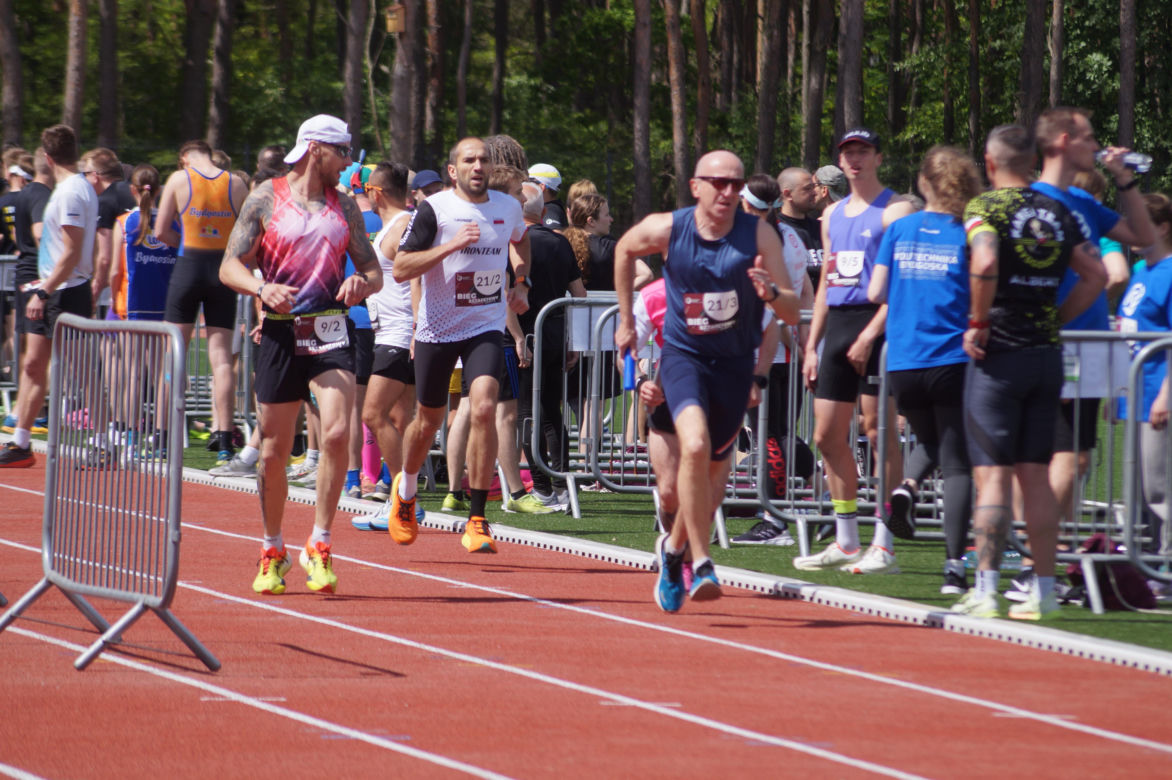 Sportowe święto na Politechnice Bydgoskiej. Nowa bieżnia i sztafetowe emocje!
