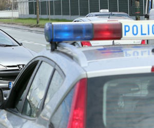 Policja policjant wóz policyjny