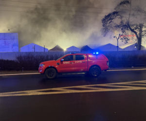 Pożar na targowisku przy ul. Bakalarskiej. Zatrzymano 36-letniego mężczyznę