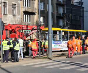 Wykolejenie tramwaju w centrum Łodzi. Są ranni
