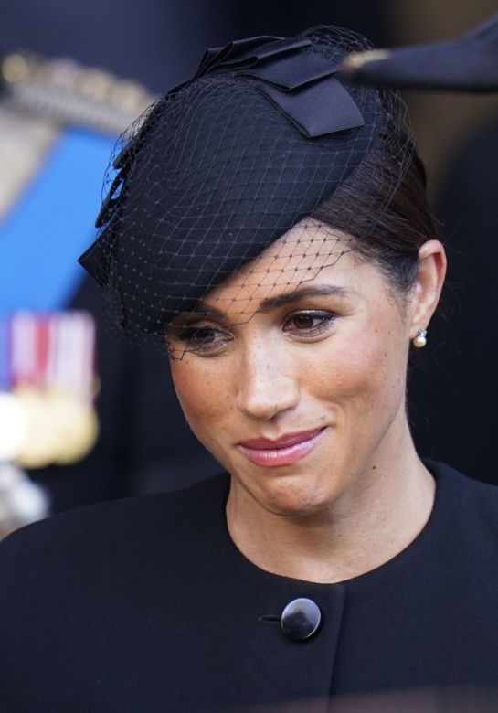 Meghan Markle nigdy nie była w ciąży". Okrutne plotki o rodzinie królewskiej!