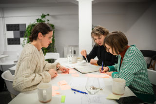 Apteka Designu o odpowiedzialnym projektowaniu komunikacji wizualnej w epoce nadmiaru