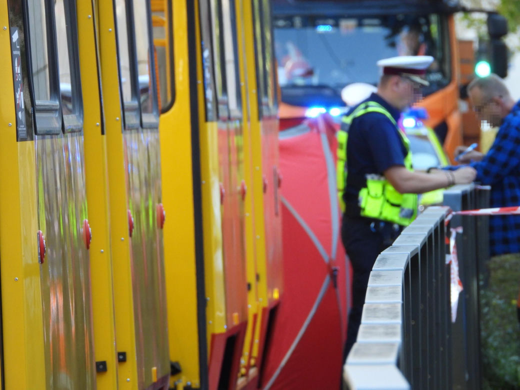 Śmiertelne potrącenie pieszego przez tramwaj. "Ustalamy okoliczności"