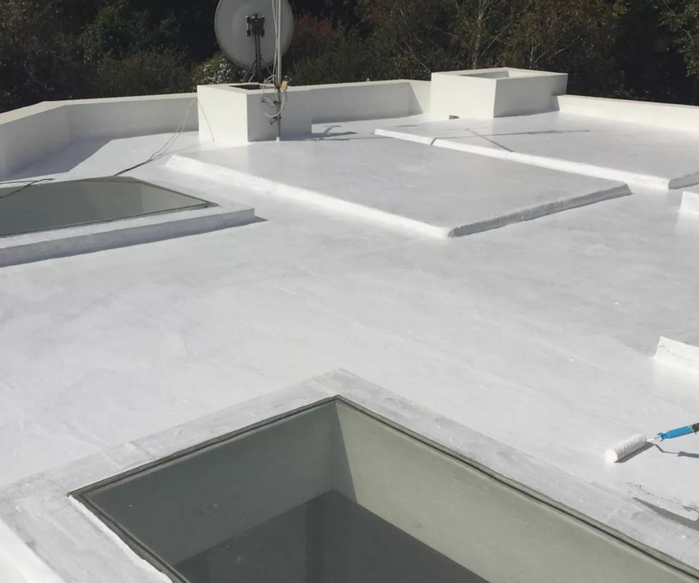 Izolacja dachu płaskiego – tradycyjna kontra odwrócona