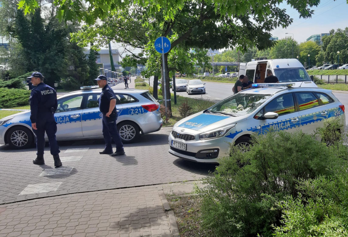 Strzelanina na Mokotowie. Napad pod bankiem i pościg po Mordorze