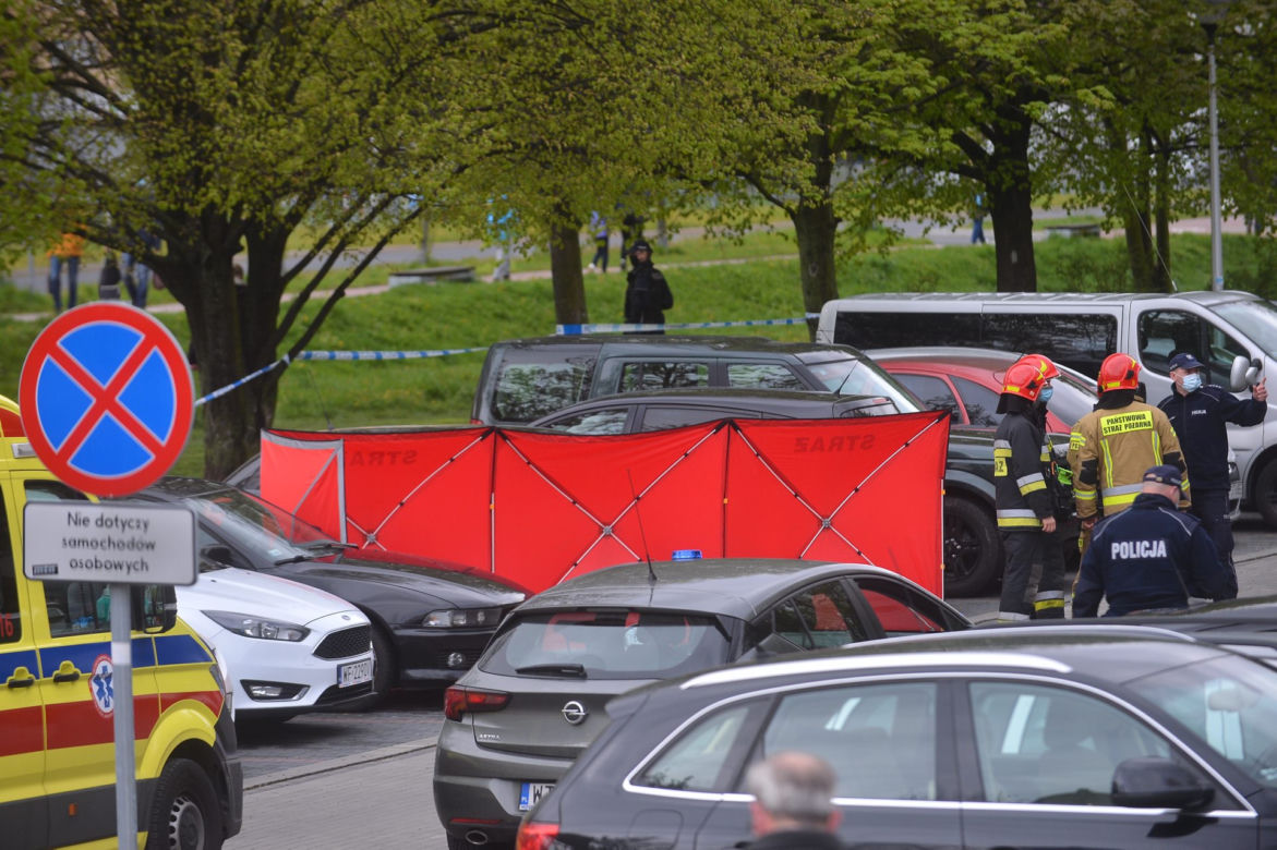 Według nieoficjalnych informacji jedna osoba nie żyje, jedna jest ranna 