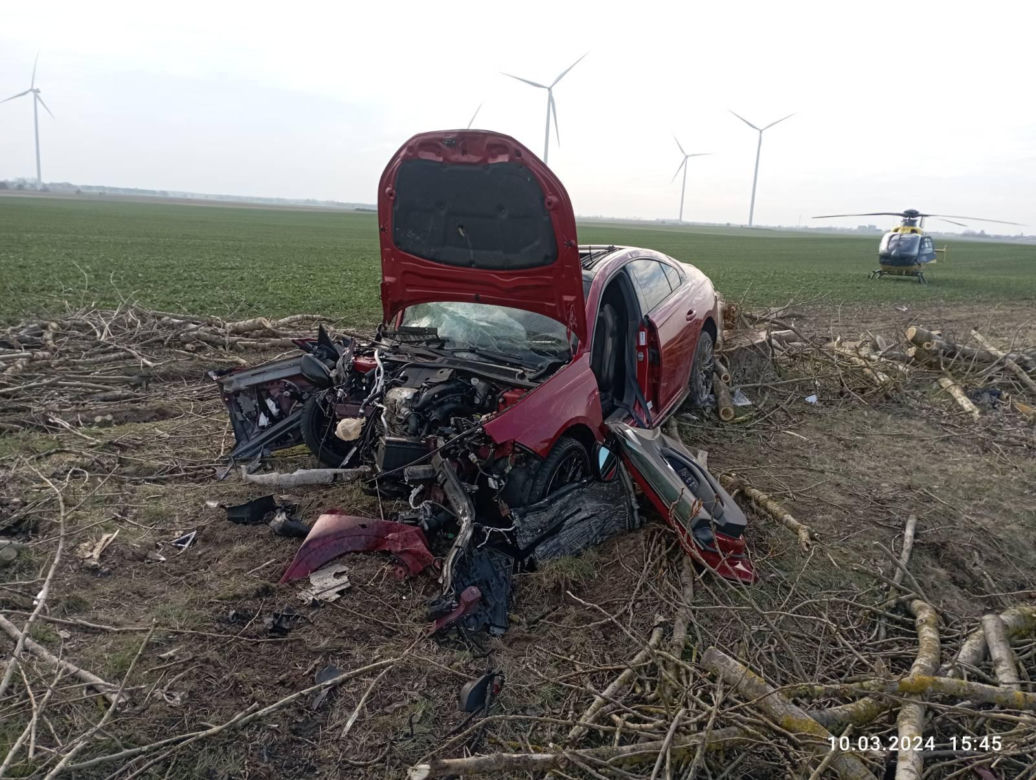 Wypadek śmiertelny na DK 25 pod Człuchowem. Nie żyje jedna osoba