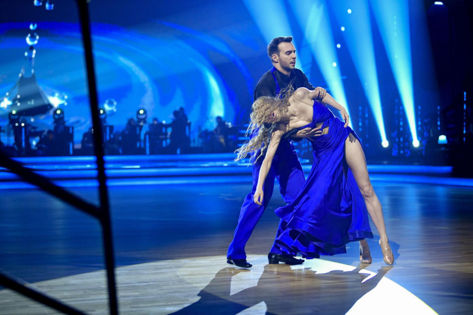 Iza Miko