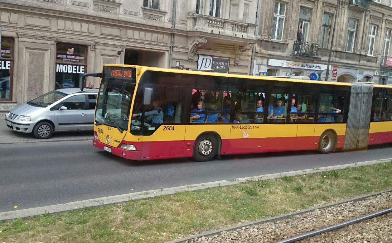 Na autobus linii 99 mówiłeś "dziewiątki"