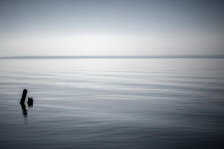 Zwłoki mężczyzny w Zatoce Puckiej. Co wiadomo o tajemniczym zdarzeniu?