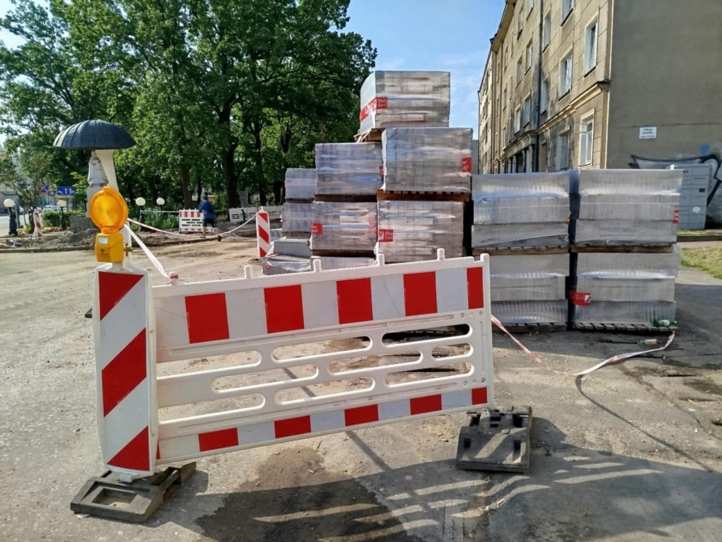 Od 16 lipca wystąpią ograniczenia w ruchu, polegające na zamknięciu odcinka ul. Floriańskiej od skrzyżowania z ul. Piłsudskiego do skrzyżowania z ul. 3 Maja (włącznie).