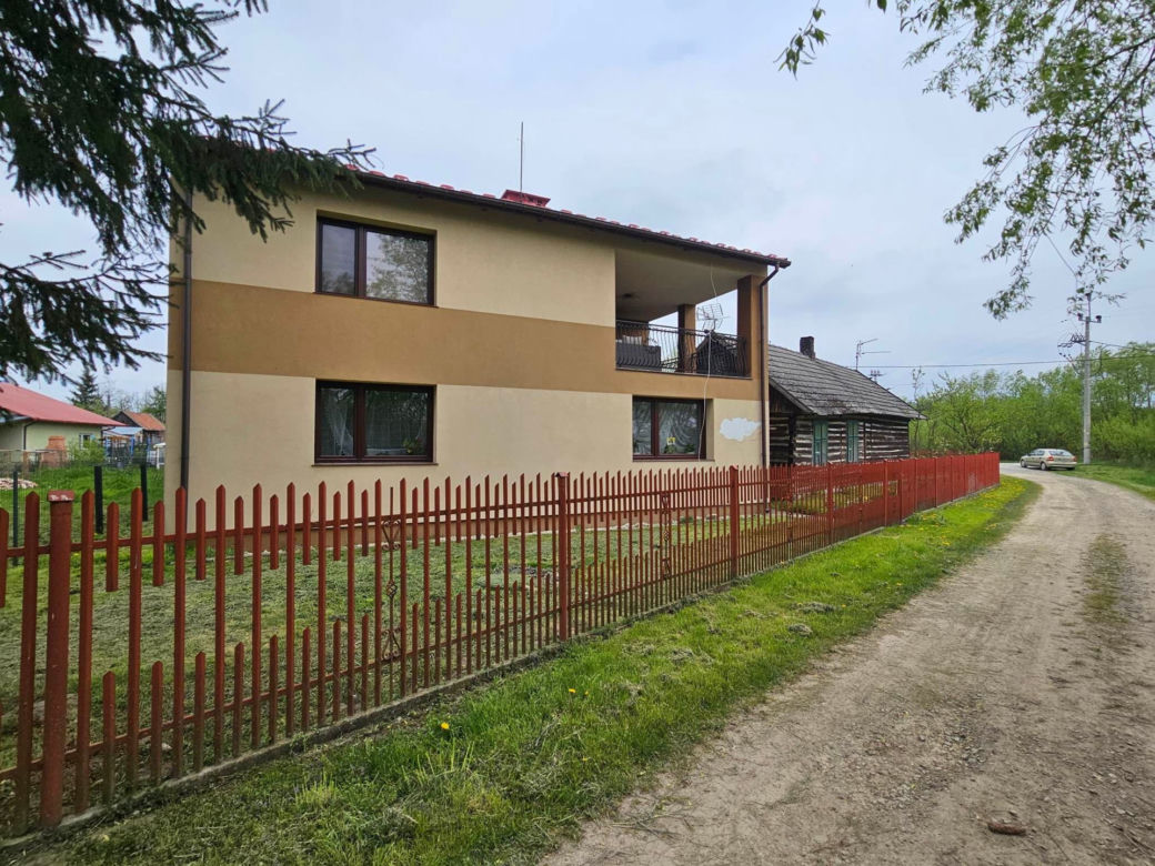 Dwie kobiety zamordowane siekierą w domu pod Stalową Wolą. Kim były ofiary?