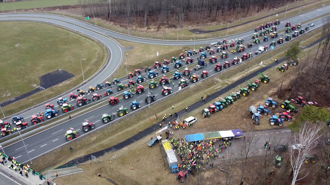 Protest rolników 20 lutego w okolicach Kraśnika. Tak blokują S19