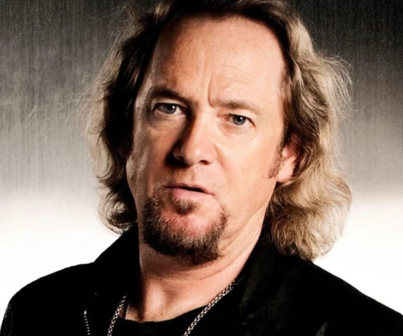 Adrian Smith musi trzymać się sztywnych ram w Iron Maiden. Tego chcą ludzie 