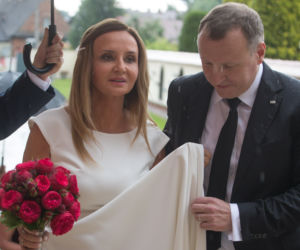 Państwo Kurscy wchodzą do kościoła
