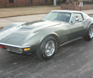 Corvette C3 Stingray z przebiegiem 2155 km