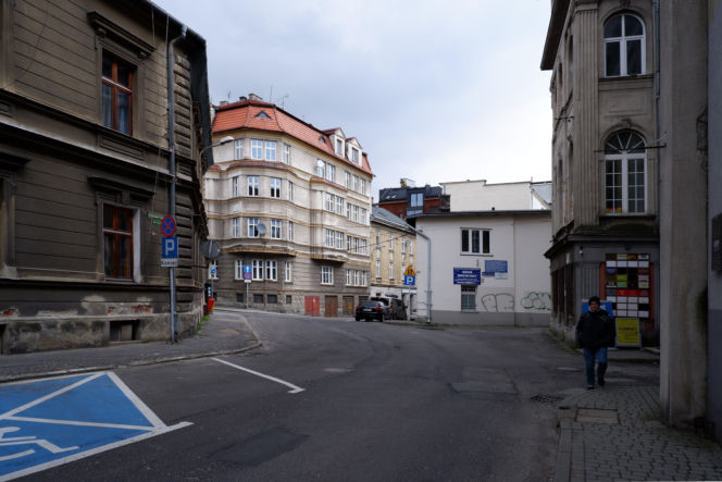 Znajduje się w nim aż 14 szczytów górskich. To jedno z najpiękniejszych miast w województwie śląskim