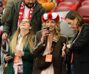 Tak się bawią kibice na meczu Polska - Albania. Gorąca atmosfera na PGE Narodowym