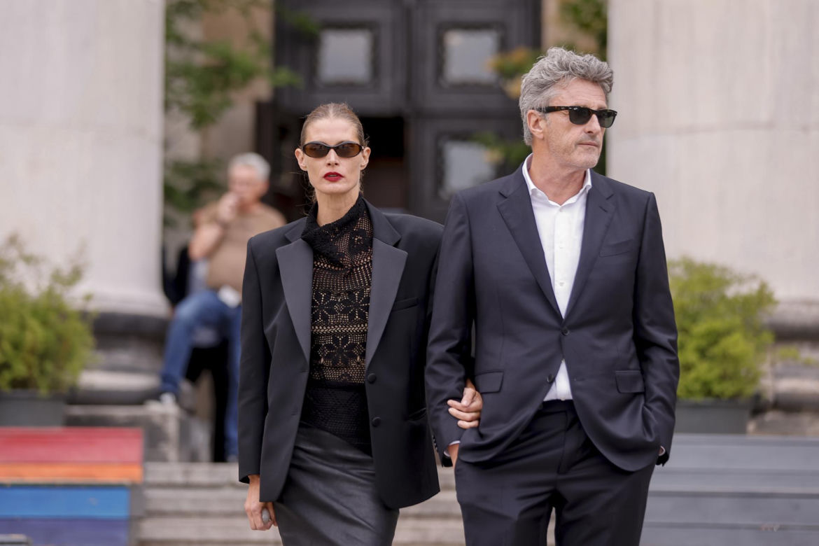 Ministra kultury zachwyciła elegancją na premierze filmu "Ojczyzna"
