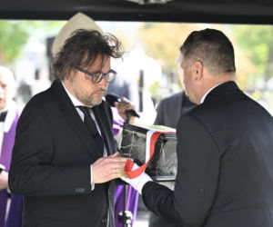 Grób Andrzeja Olechowskiego