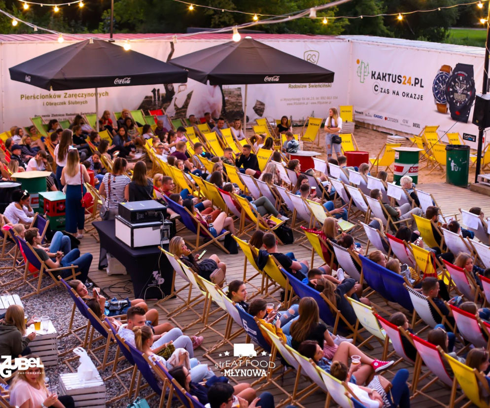 Kino plenerowe w Streat Food Młynowa