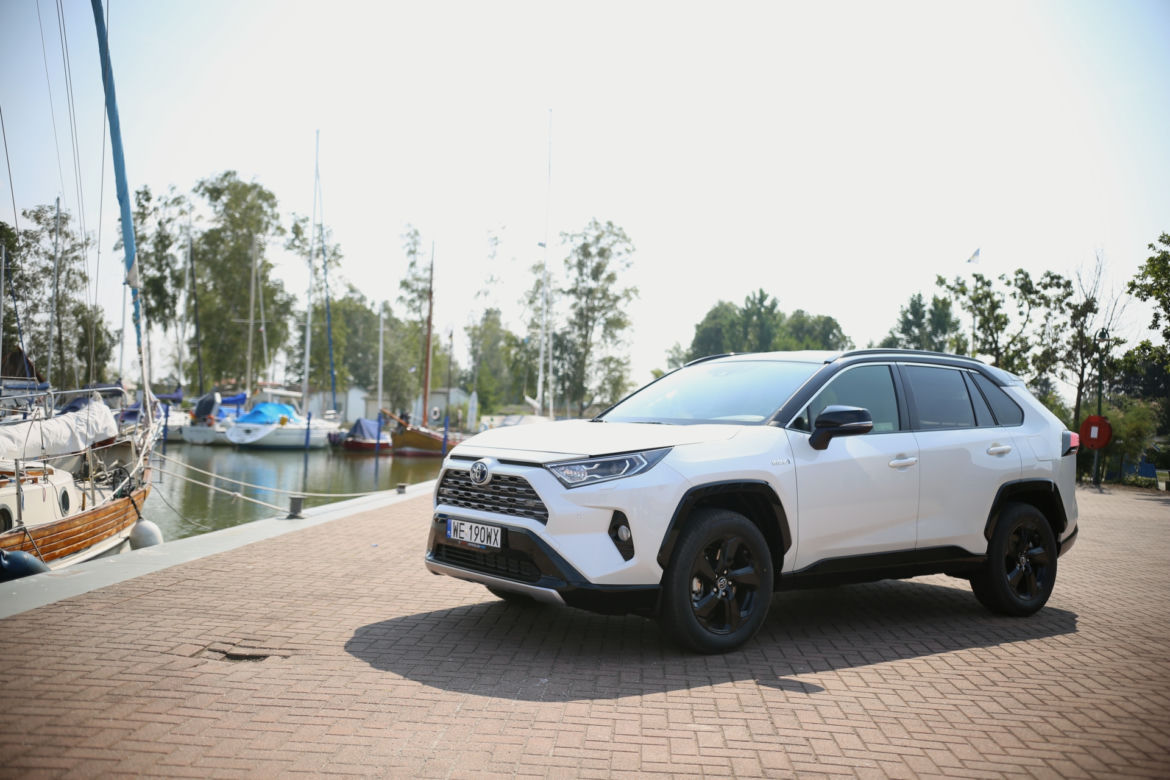 Toyota RAV4 2.5 Hybrid Dynamic Force 222 KM AWD-i e-CVT