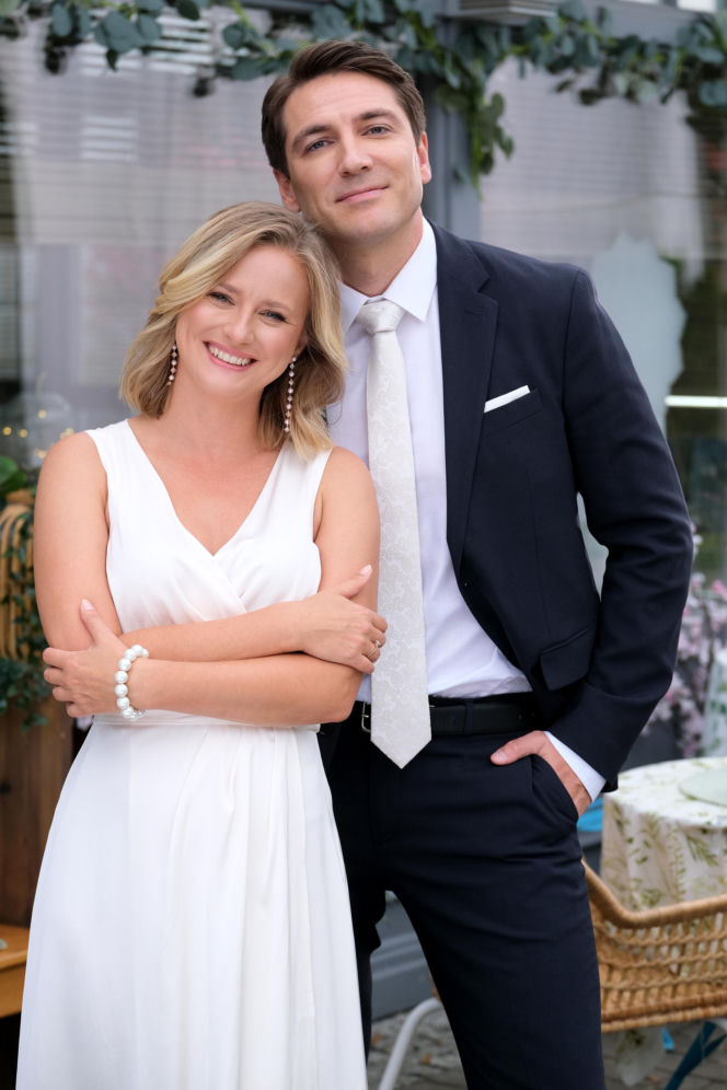 M jak miłość odc. 1903. Dima (Pszeniczny Michaił), Julia (Marta Chodorowska)