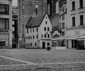 Wrocław w czasie epidemii - opustoszałe centrum miasta