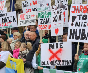 Walka o granice Olsztyna: protest przed ratuszem i decyzja radnych