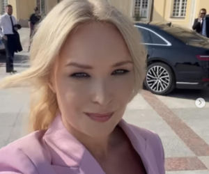 Ranczo. Zosia (Marta Dąbrowska) na planie