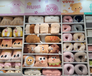 Nowe azjatyckie miejsce na mapie Warszawy. Kolorowe pluszaki przyciągają wzrok