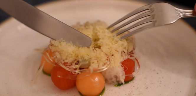 Książulo odwiedził luksusowy hotel we Wrocławiu. Jedna potrawa go obrzydziła