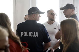 „Zamówili dwie butelki wódki i lemoniadę”. Kelner ujawnia, co działo się przed tragedią na Trasie Łazienkowskiej