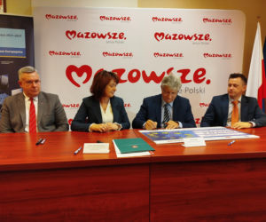 Podpisanie umowy na dotację unijną dla SPZOZ w Węgrowie na remont przychodni w Łochowie