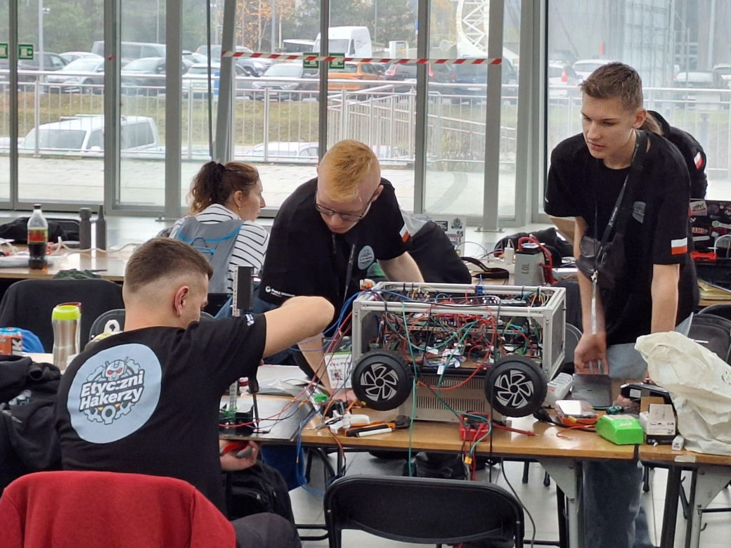 Roboty w natarciu. W Jasionce odbyła się kolejna edycja XChallenge