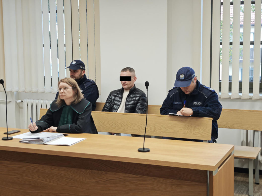 Mówił, że ręce mu śmierdzą krwią, obsesyjnie je mył. W szyi pani Zuzanny tkwił nóż