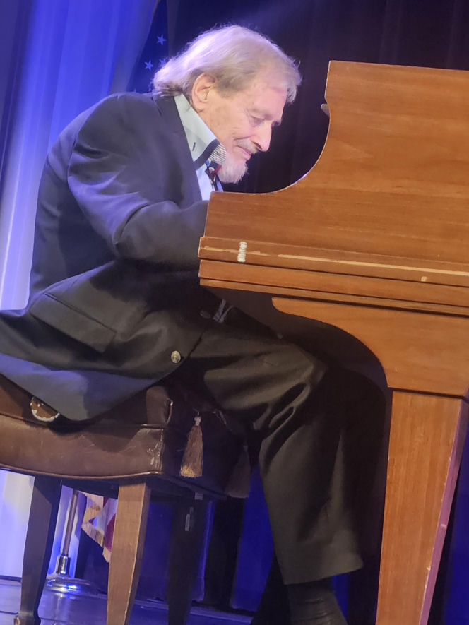 Koncert Makowicz&Medyna na 103. urodziny Fryderyka Dammonta