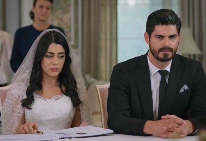 "Panna młoda", odcinek 19: Hancer i Cihan stają na ślubnym kobiercu, ale nie spędzają razem nocy poślubnej