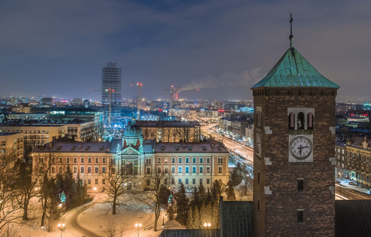 Kraków niczym Las Vegas. Takich zdjęć nocnego miasta jeszcze nie widziałeś