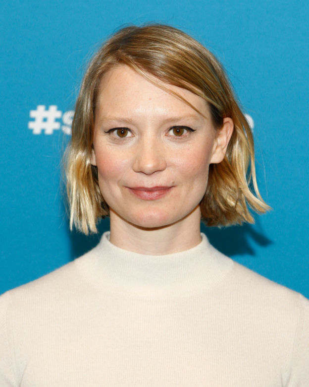 Mia Wasikowska