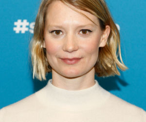 Mia Wasikowska