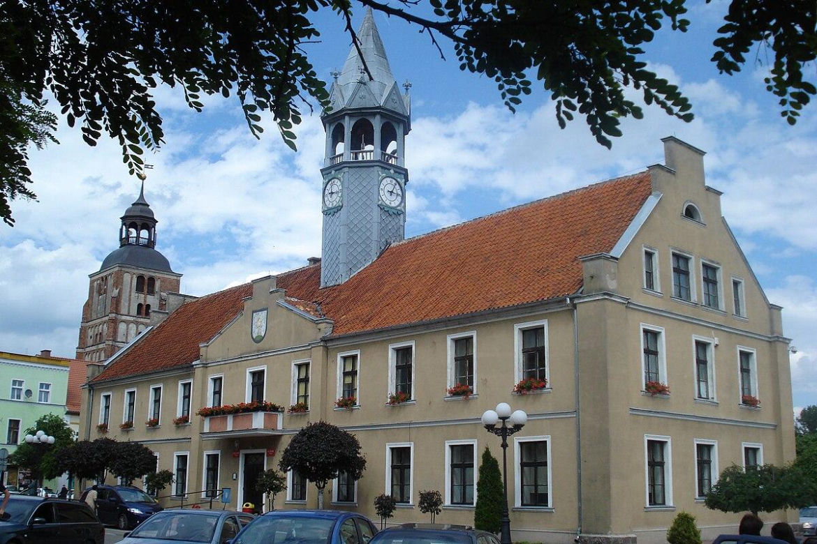 Najpiękniejszy ratusz w woj. warmińsko-mazurskim. AI wskazała Barczewo