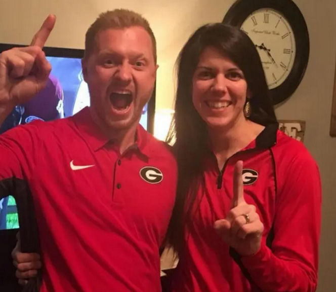 Owijali papierem toaletowym dom nauczyciela. Mężczyzna nie żyje