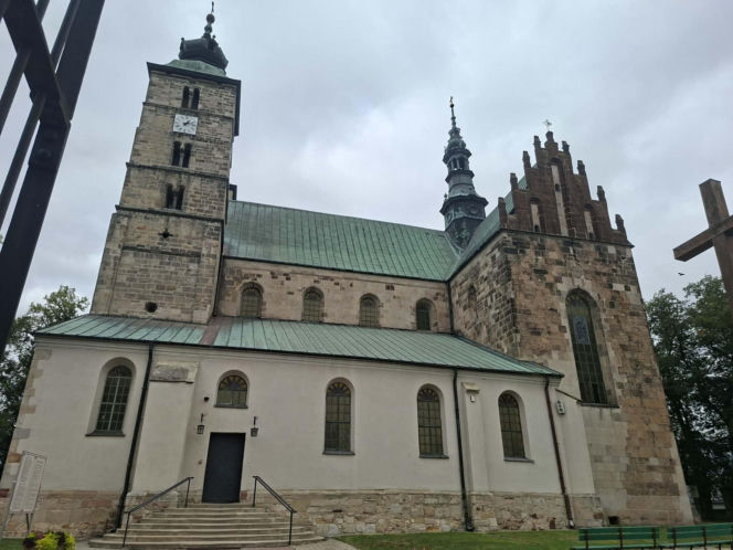 Brama Warszawska w Opatowie