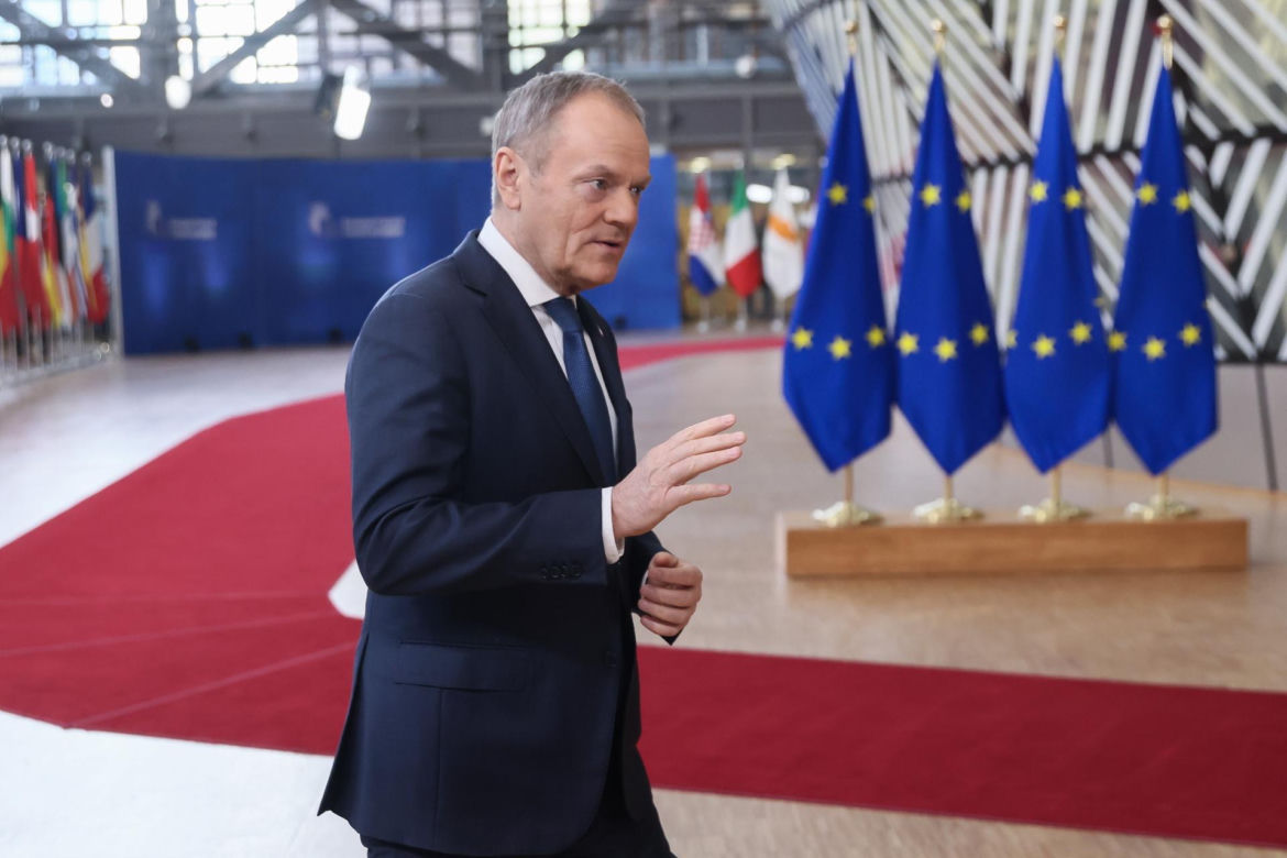 Premier Tusk bierze udział w nadzwyczajnym szczycie Rady Europejskiej