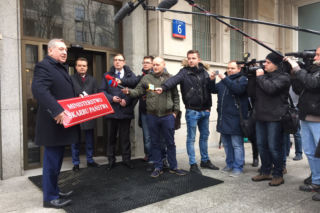 Ministerstwo Skarbu Państwa żegna się na Twitterze. A internauci żartują