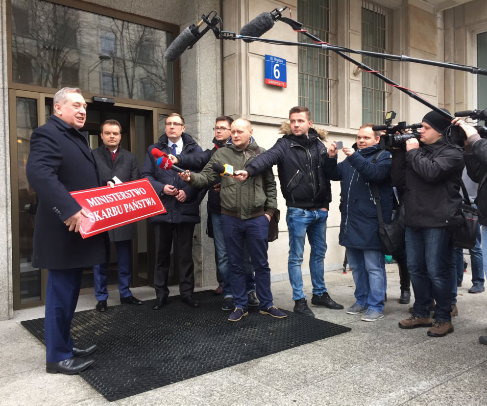 likwidacja ministerstwa.