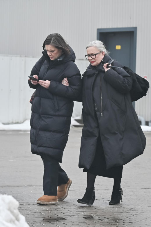 Krystyna Janda kurzy w aucie