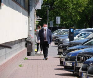 Politycy PiS zjeżdżają do Kaczyńskiego do centrali partii