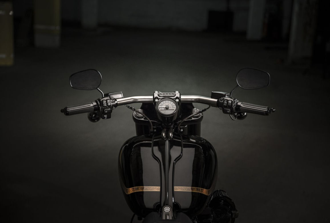 Harley-Davidson CVO Pro Street Breakout